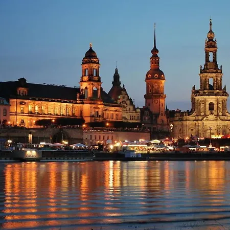 Pillnitz Castle View Hébergement de vacances *